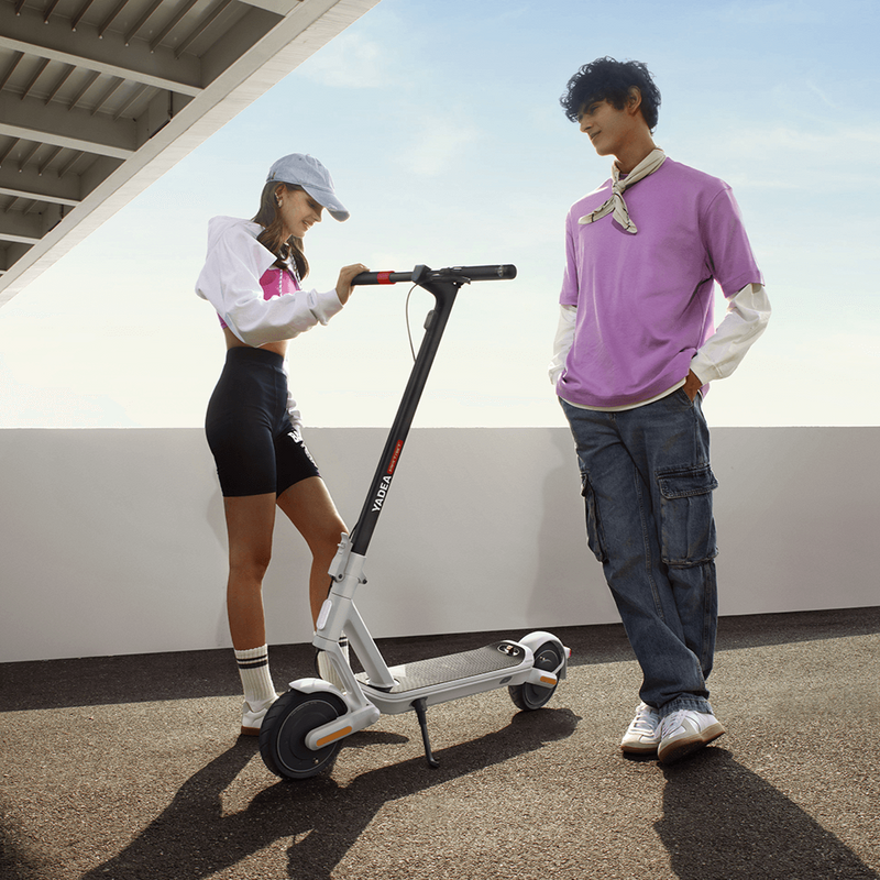 Load image into Gallery viewer, 600W Lightweight Escooter Urban Artist Yadea Official Online Store